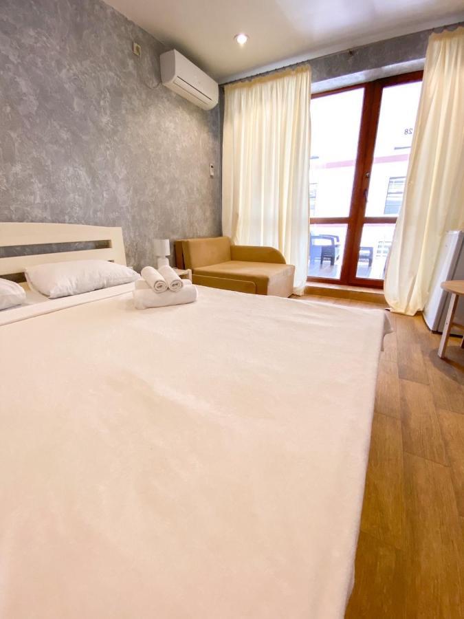 Золотий Лев Hotel Zatoka Luaran gambar