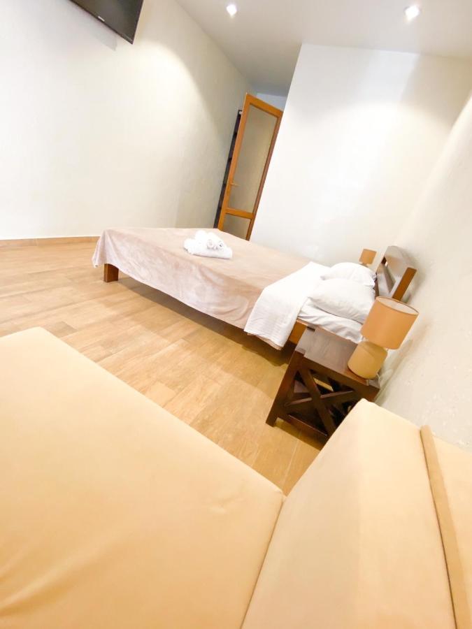 Золотий Лев Hotel Zatoka Luaran gambar