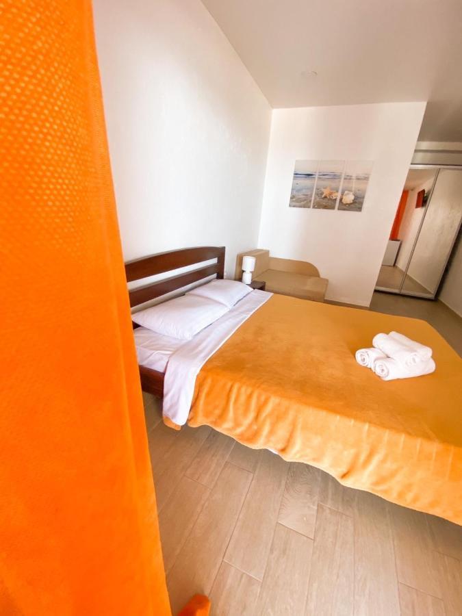 Золотий Лев Hotel Zatoka Luaran gambar