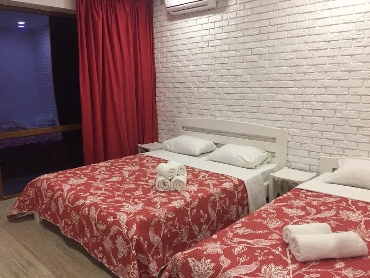 Золотий Лев Hotel Zatoka Luaran gambar