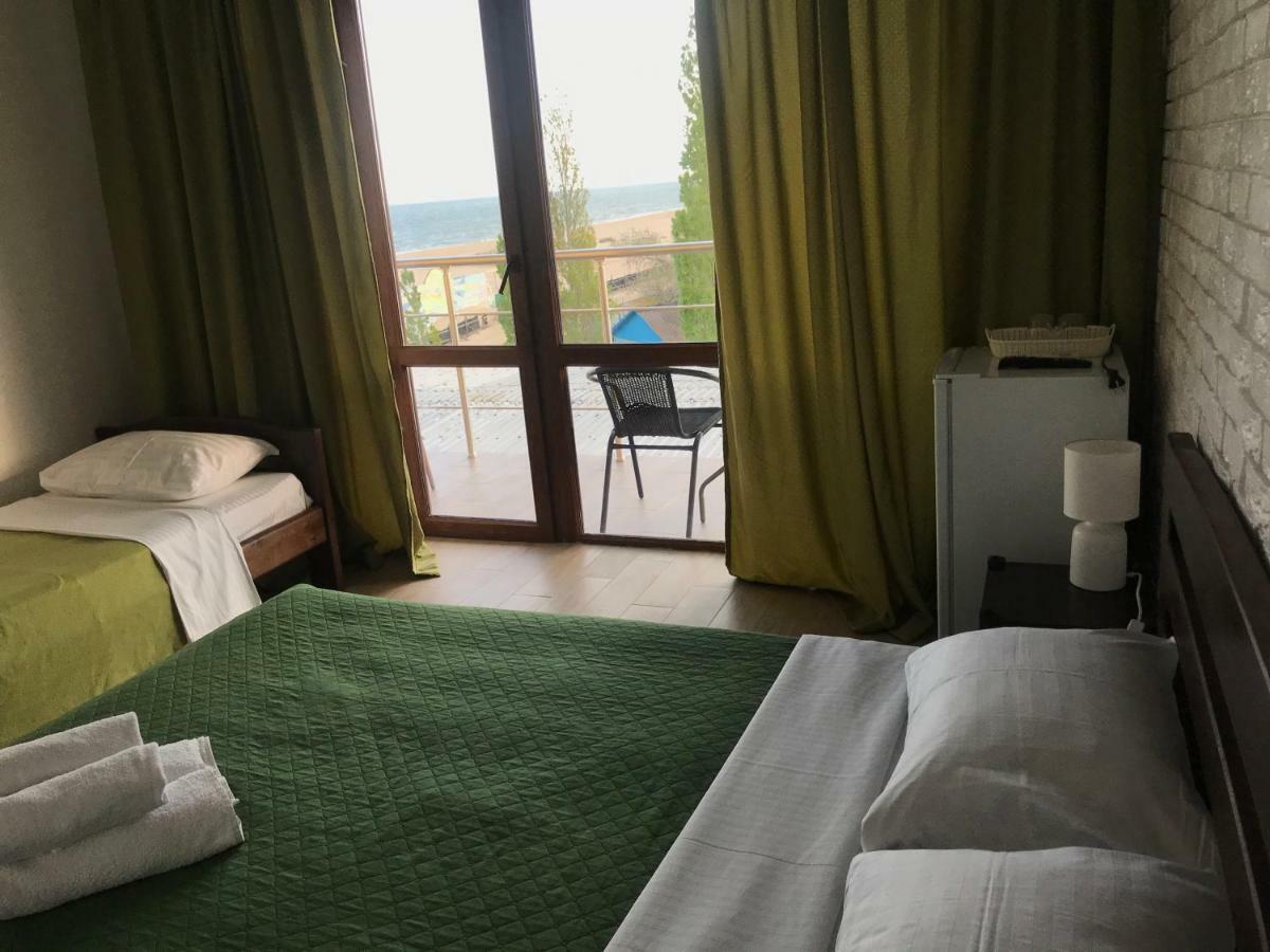 Золотий Лев Hotel Zatoka Luaran gambar