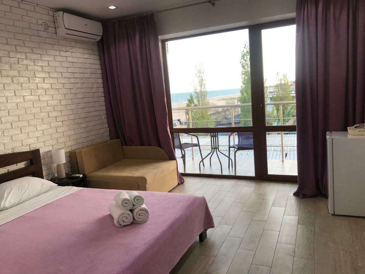 Золотий Лев Hotel Zatoka Luaran gambar