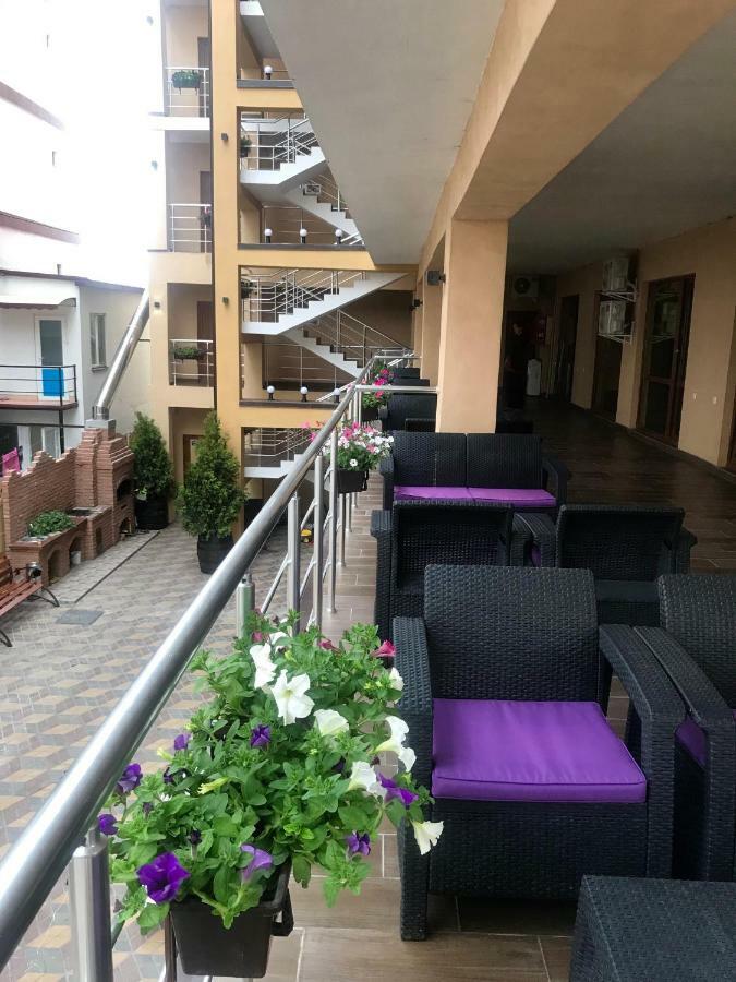 Золотий Лев Hotel Zatoka Luaran gambar