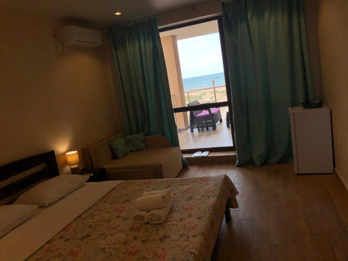 Золотий Лев Hotel Zatoka Luaran gambar